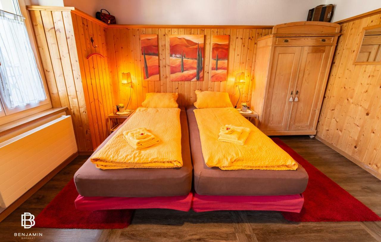 Pension Chesselberg Buckten Buitenkant foto