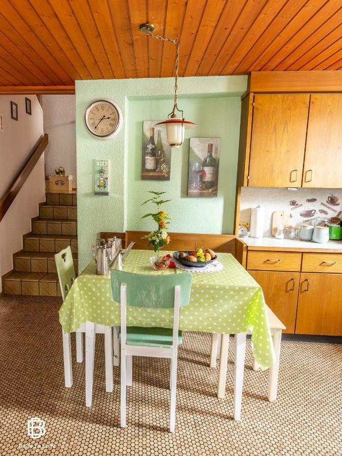 Pension Chesselberg Buckten Buitenkant foto